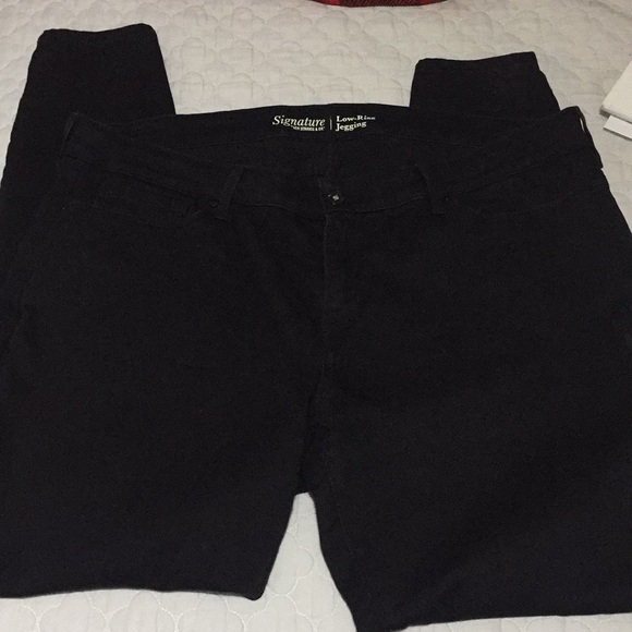 levi signature low rise jeggings